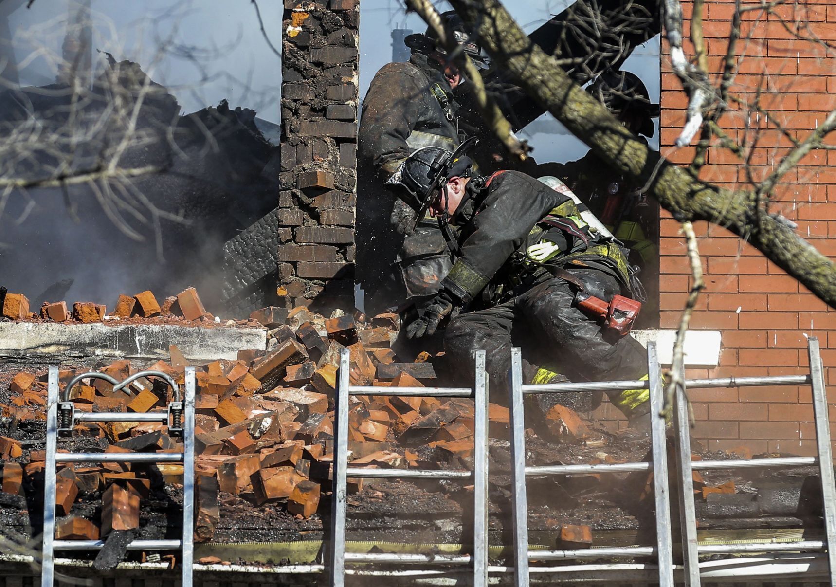 Firefighter killed in line of duty